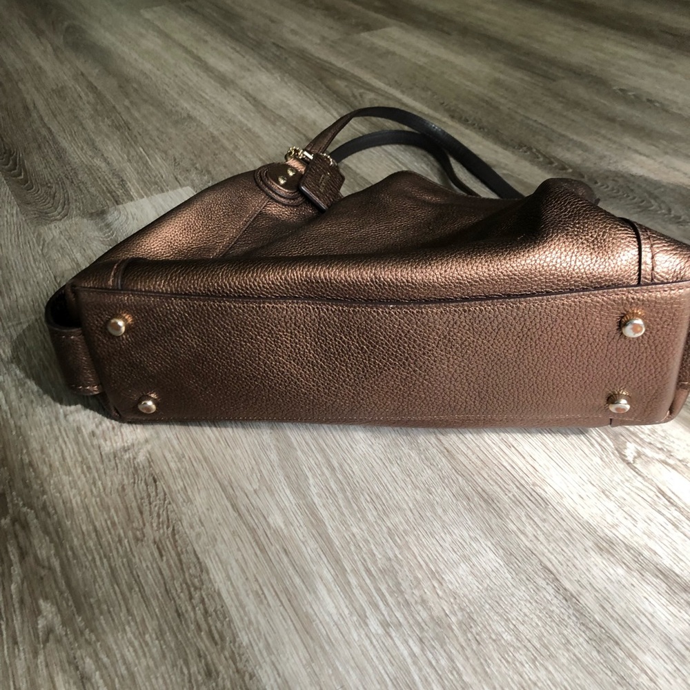 Coach purse - Picture 5 of 7